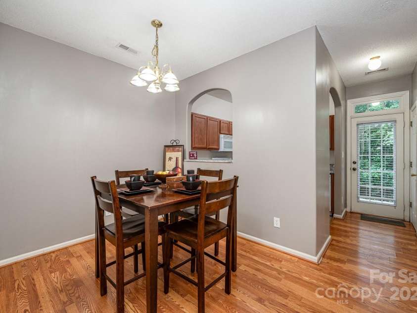 7518 Silver Arrow Drive, Charlotte, NC 28273.  MLS# CAR4273835, YatesRealty ID 26511. 