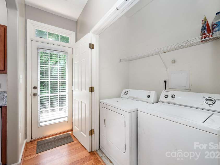 7518 Silver Arrow Drive, Charlotte, NC 28273.  MLS# CAR4273835, YatesRealty ID 26511. 