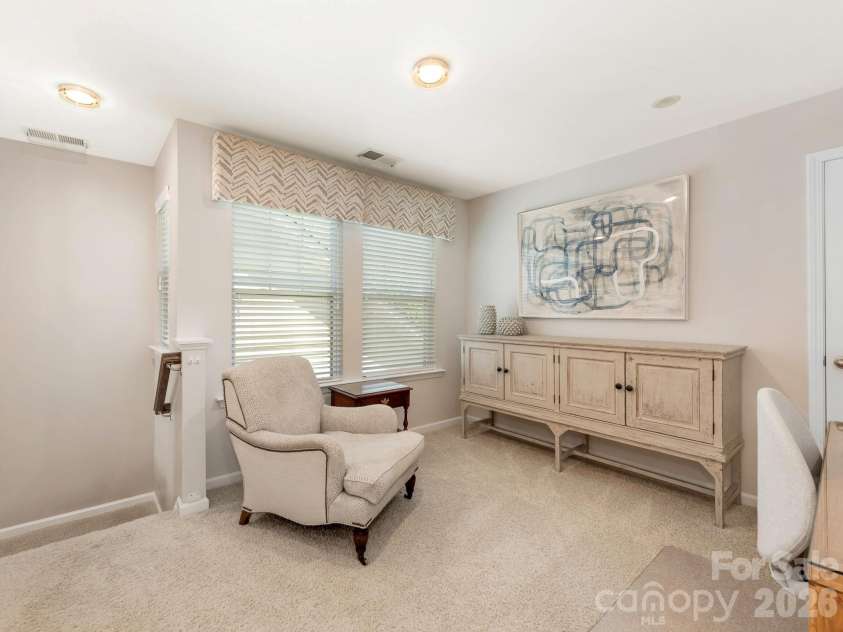 6025 Glenmore Garden Drive, Charlotte, NC 28270.  MLS# CAR4381278, YatesRealty ID 26512. Loft
