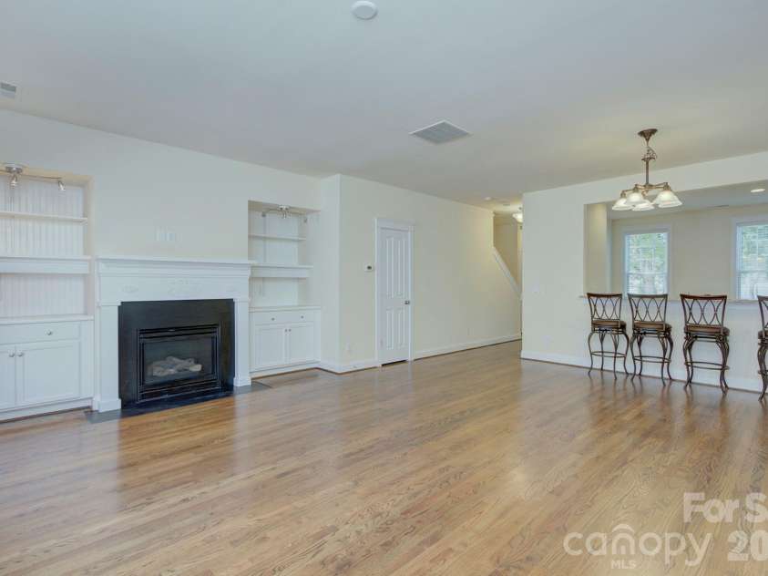 1023 White Point Drive, Huntersville, NC 28078.  MLS# CAR4380132, YatesRealty ID 26513. 