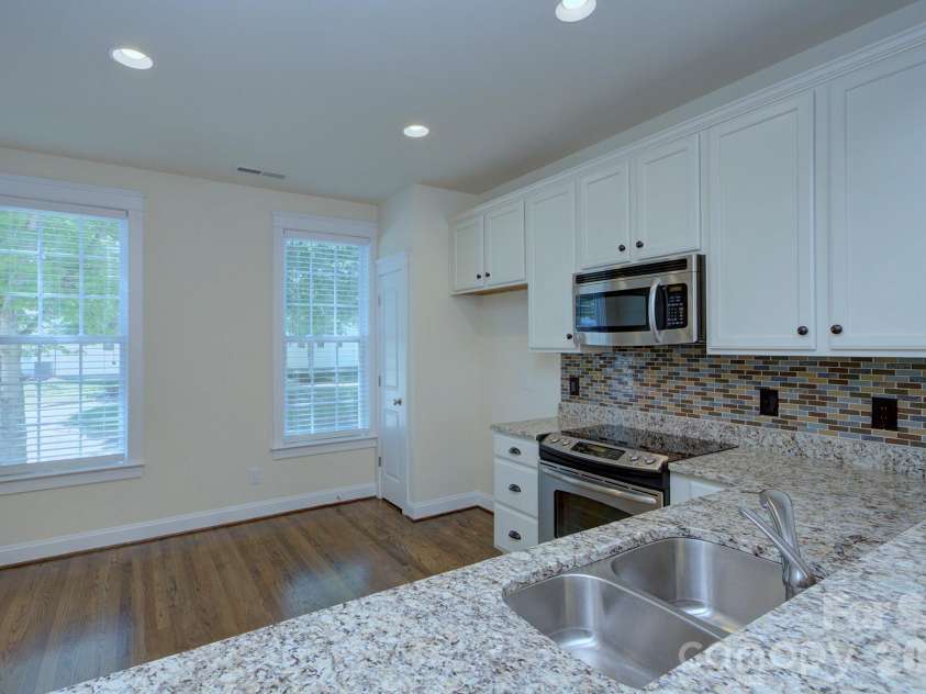 1023 White Point Drive, Huntersville, NC 28078.  MLS# CAR4380132, YatesRealty ID 26513. 