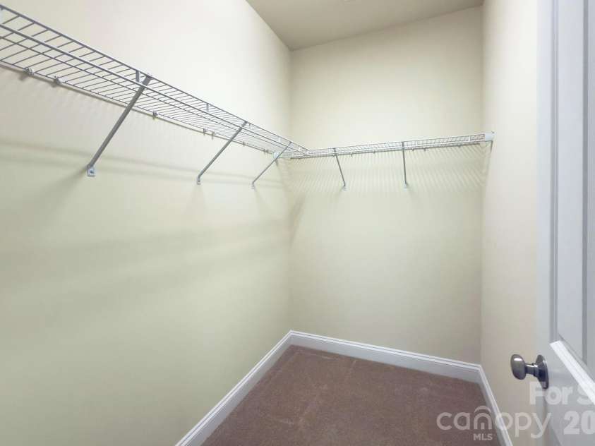 1023 White Point Drive, Huntersville, NC 28078.  MLS# CAR4380132, YatesRealty ID 26513. 