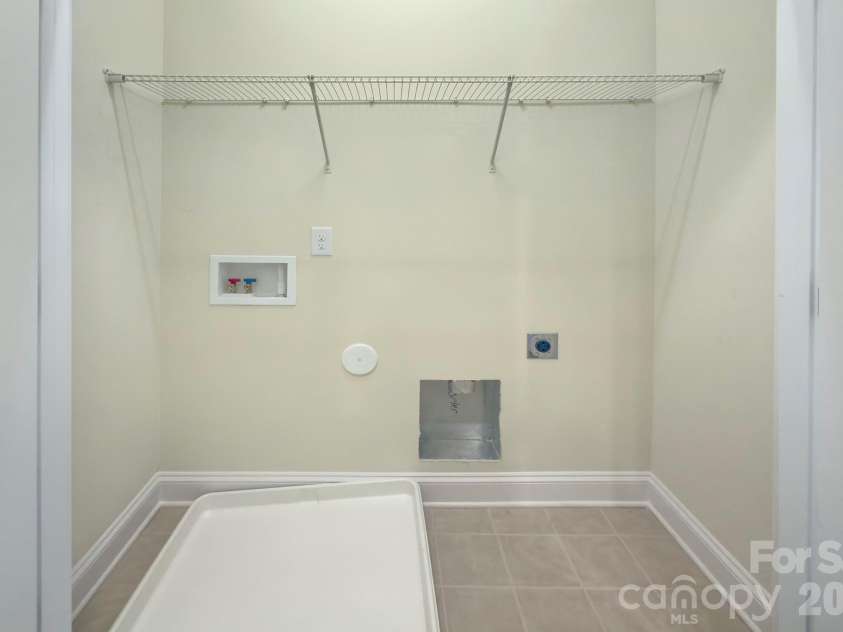 1023 White Point Drive, Huntersville, NC 28078.  MLS# CAR4380132, YatesRealty ID 26513. 