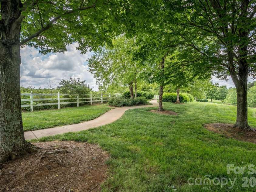 1023 White Point Drive, Huntersville, NC 28078.  MLS# CAR4380132, YatesRealty ID 26513. 