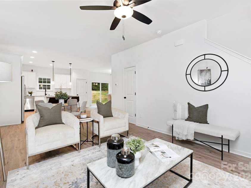6227 Rockwell Boulevard, Charlotte, NC 28269.  MLS# CAR4279110, YatesRealty ID 26515. Representation