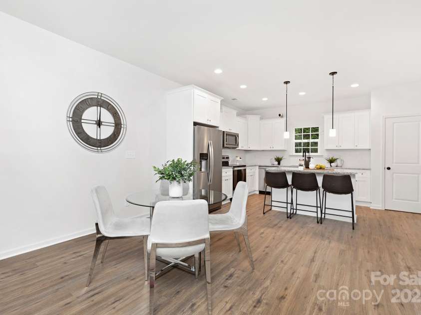 6227 Rockwell Boulevard, Charlotte, NC 28269.  MLS# CAR4279110, YatesRealty ID 26515. Representation