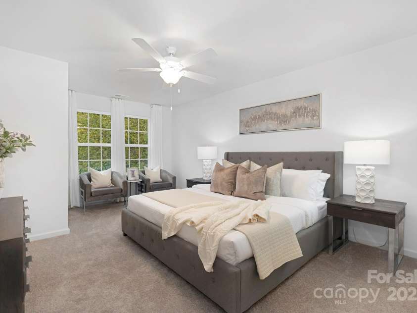 6227 Rockwell Boulevard, Charlotte, NC 28269.  MLS# CAR4279110, YatesRealty ID 26515. Representation