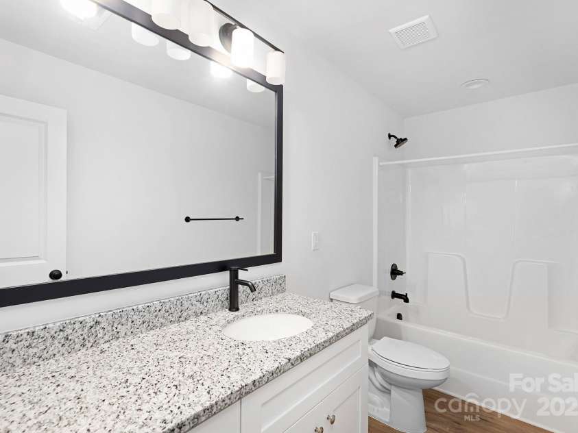 6227 Rockwell Boulevard, Charlotte, NC 28269.  MLS# CAR4279110, YatesRealty ID 26515. Representation