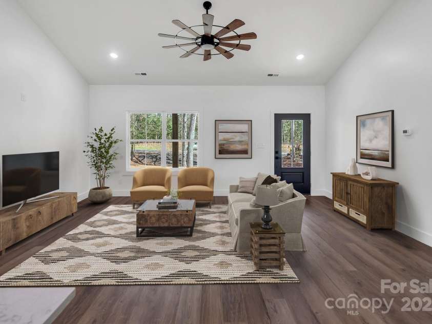 676 Chapel Hill Drive, Troy, NC 27371.  MLS# CAR4242264, YatesRealty ID 26516. 