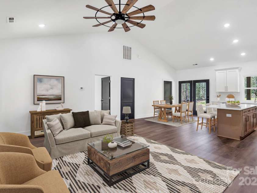 676 Chapel Hill Drive, Troy, NC 27371.  MLS# CAR4242264, YatesRealty ID 26516. 