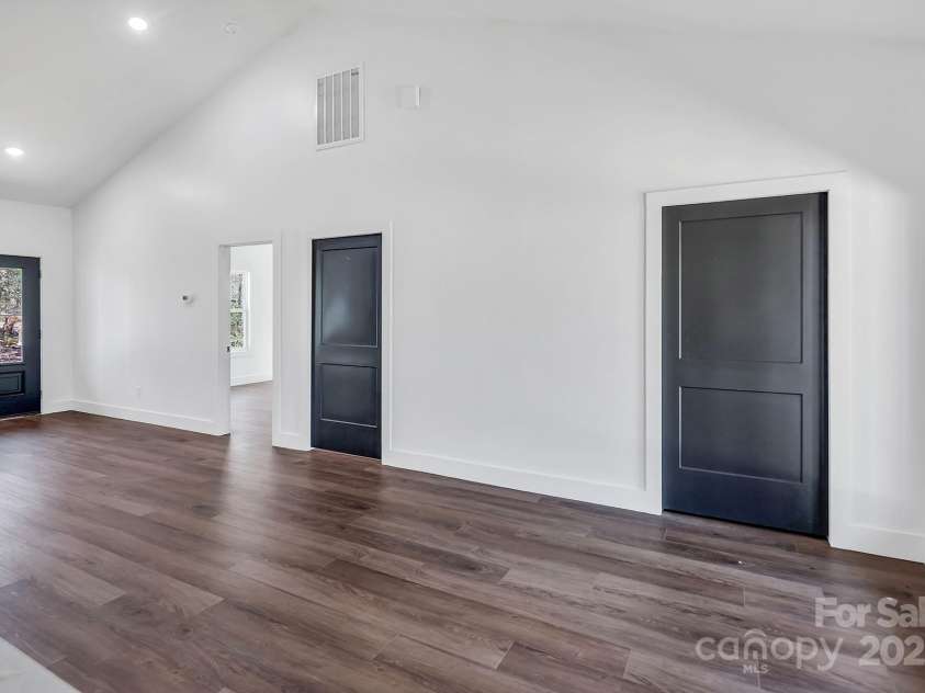 676 Chapel Hill Drive, Troy, NC 27371.  MLS# CAR4242264, YatesRealty ID 26516. 