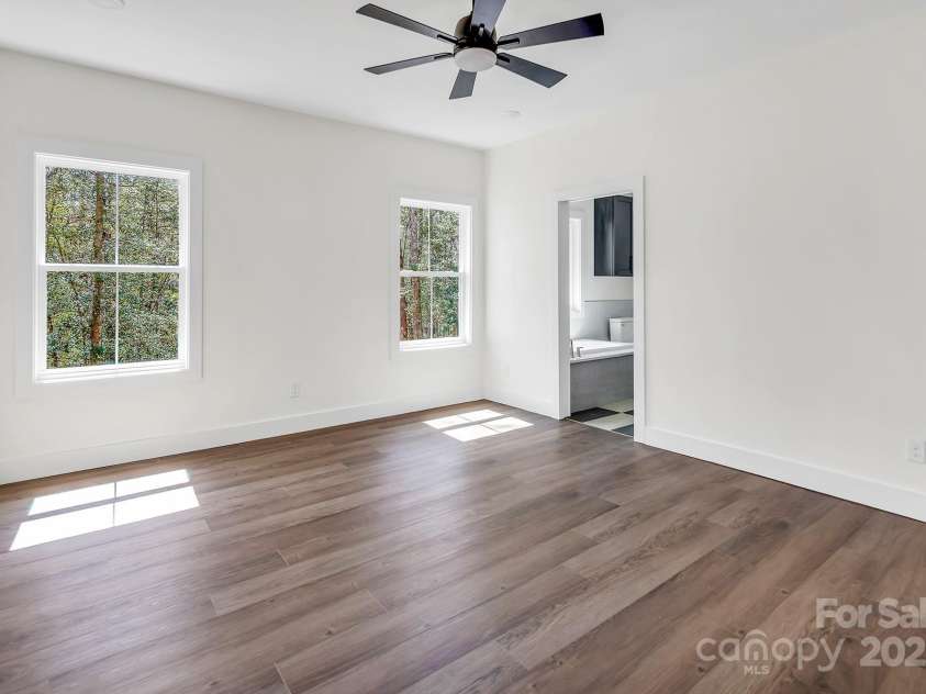 676 Chapel Hill Drive, Troy, NC 27371.  MLS# CAR4242264, YatesRealty ID 26516. 