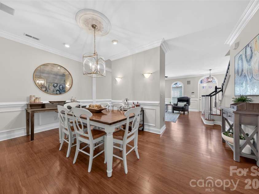 9024 Bonnie Briar Circle, Charlotte, NC 28277.  MLS# CAR4383009, YatesRealty ID 26516. 