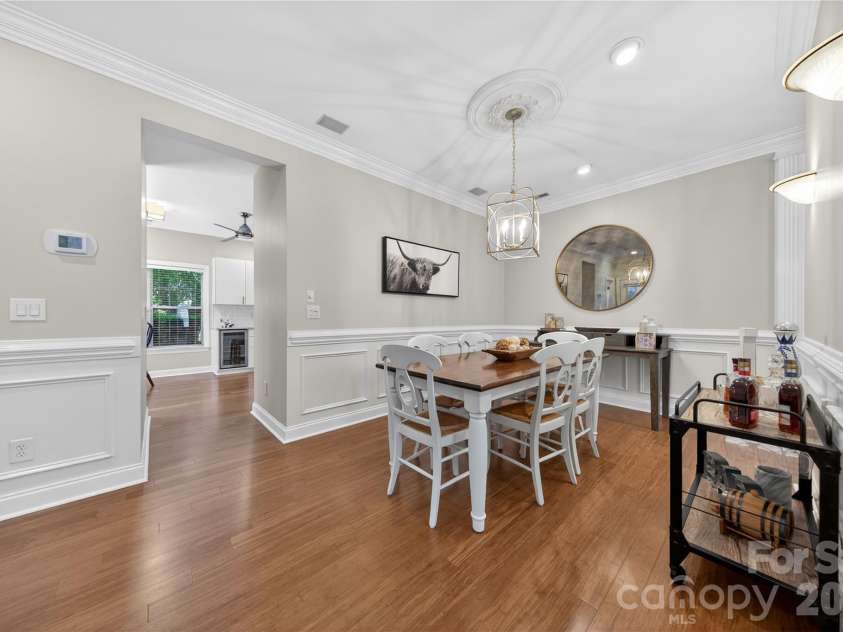 9024 Bonnie Briar Circle, Charlotte, NC 28277.  MLS# CAR4383009, YatesRealty ID 26516. 