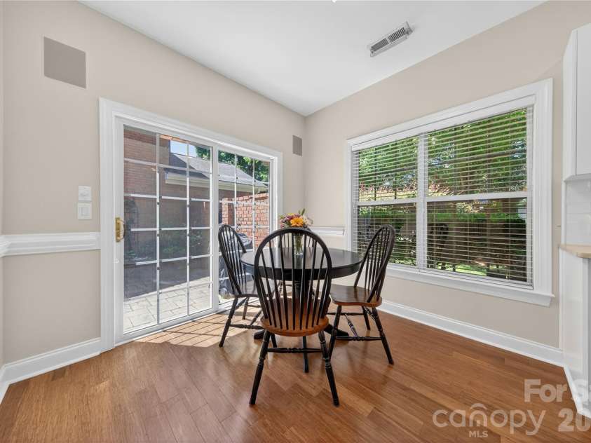 9024 Bonnie Briar Circle, Charlotte, NC 28277.  MLS# CAR4383009, YatesRealty ID 26516. 