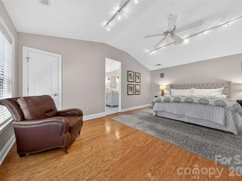 9024 Bonnie Briar Circle, Charlotte, NC 28277.  MLS# CAR4383009, YatesRealty ID 26516. 