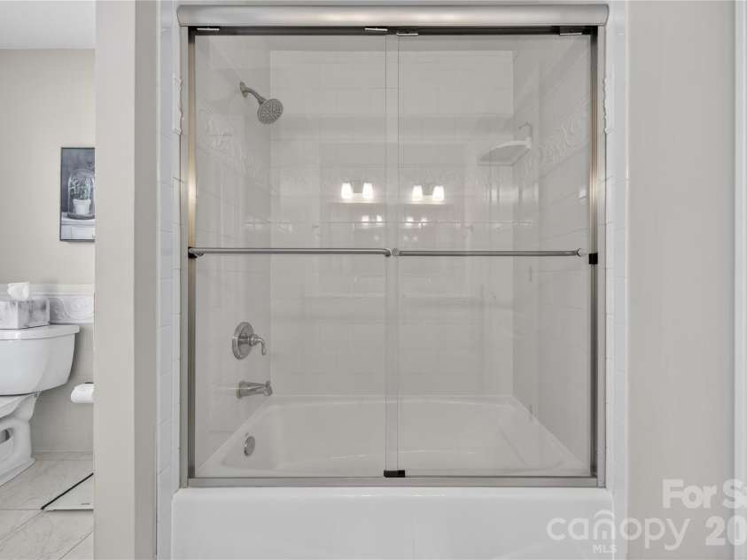 9024 Bonnie Briar Circle, Charlotte, NC 28277.  MLS# CAR4383009, YatesRealty ID 26516. 