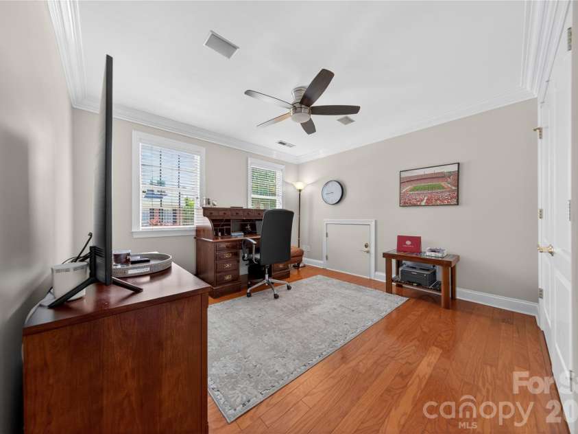 9024 Bonnie Briar Circle, Charlotte, NC 28277.  MLS# CAR4383009, YatesRealty ID 26516. 