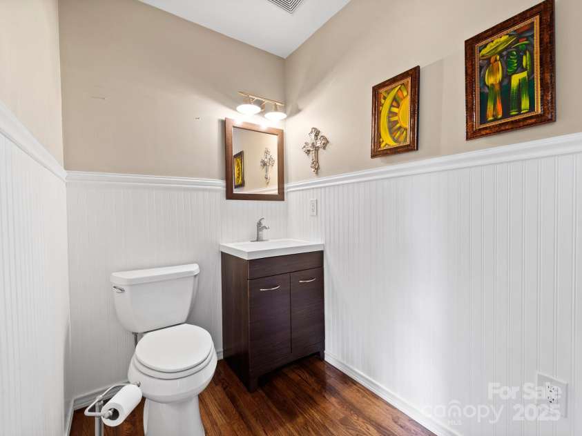 3 Neighborly Drive, Candler, NC 28715.  MLS# CAR4279454, YatesRealty ID 26517. Bathroom