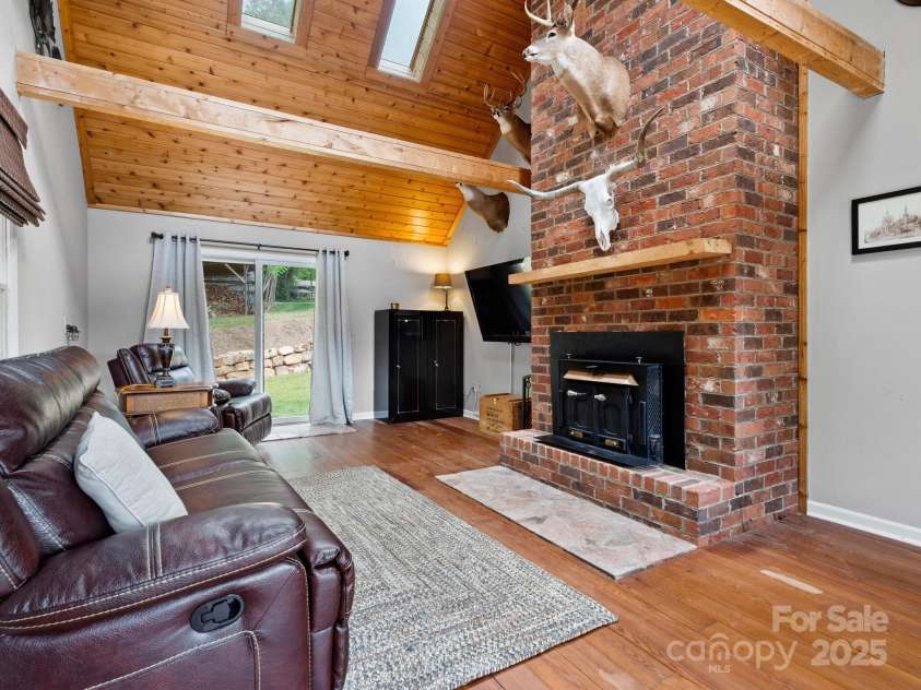 3 Neighborly Drive, Candler, NC 28715.  MLS# CAR4279454, YatesRealty ID 26517. Den
