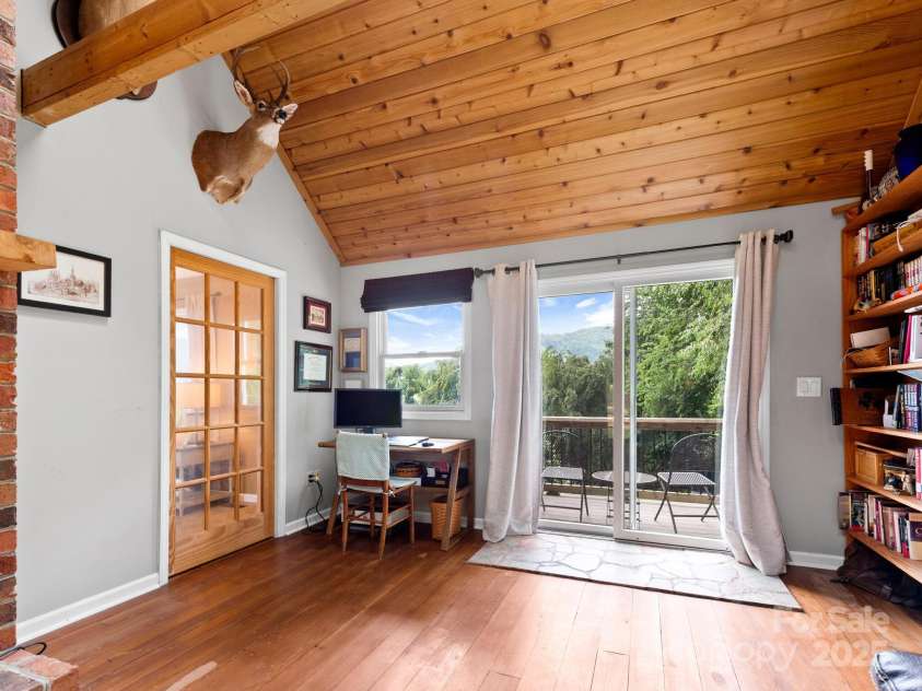 3 Neighborly Drive, Candler, NC 28715.  MLS# CAR4279454, YatesRealty ID 26517. Den