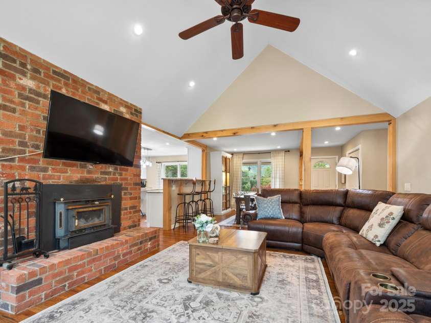 3 Neighborly Drive, Candler, NC 28715.  MLS# CAR4279454, YatesRealty ID 26517. Living Room