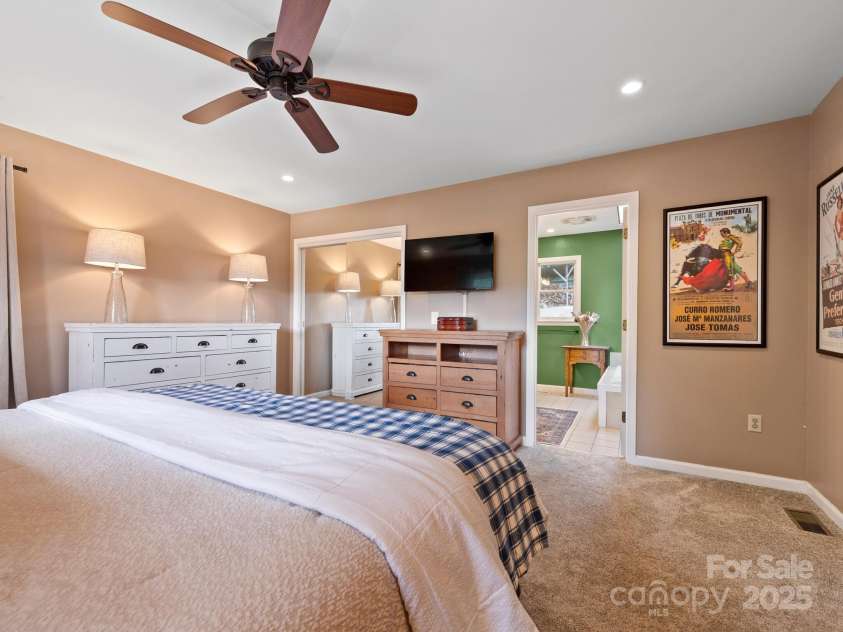 3 Neighborly Drive, Candler, NC 28715.  MLS# CAR4279454, YatesRealty ID 26517. Primary Bedroom