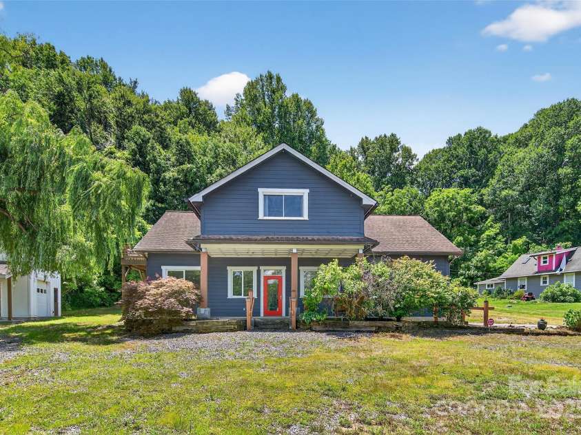 626 Old Lytle Cove Road, Swannanoa, NC 28778.  MLS# CAR4276600, YatesRealty ID 26518. 