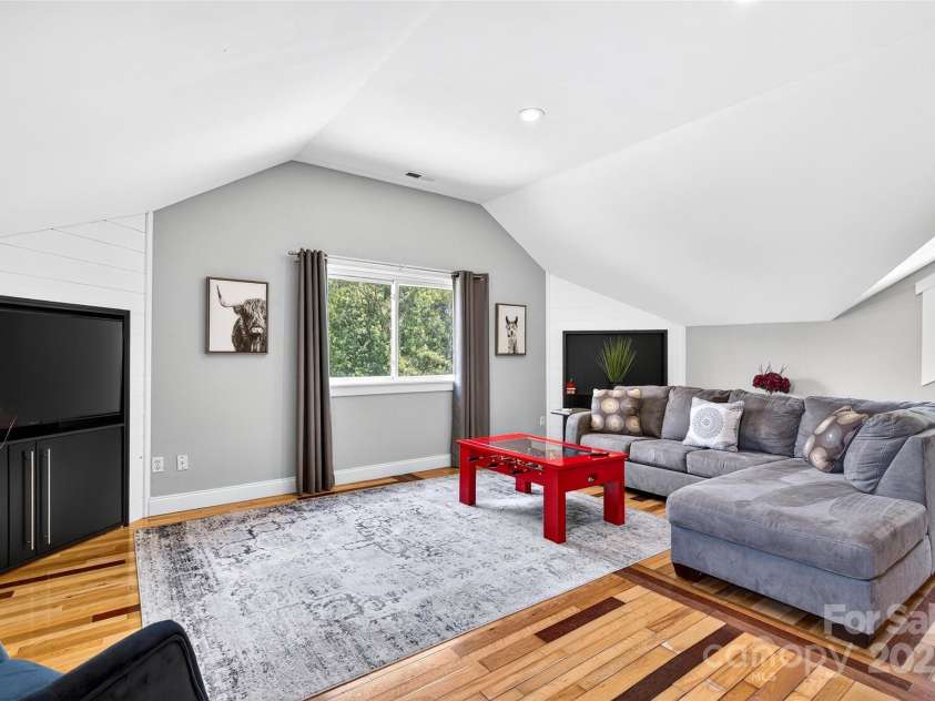 626 Old Lytle Cove Road, Swannanoa, NC 28778.  MLS# CAR4276600, YatesRealty ID 26518. 