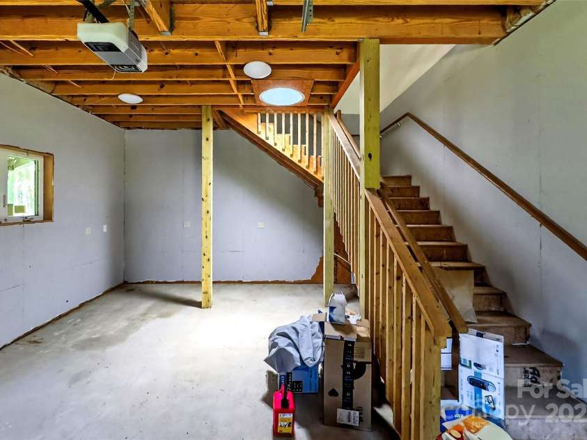 626 Old Lytle Cove Road, Swannanoa, NC 28778.  MLS# CAR4276600, YatesRealty ID 26518. 