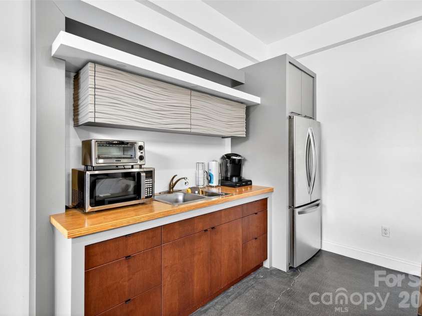 626 Old Lytle Cove Road, Swannanoa, NC 28778.  MLS# CAR4341042, YatesRealty ID 26518. 