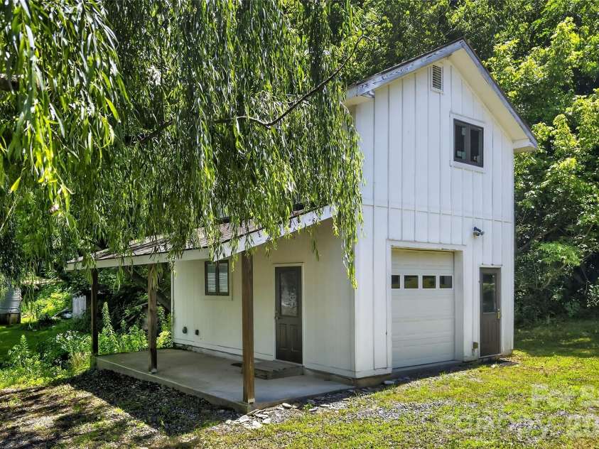 626 Old Lytle Cove Road, Swannanoa, NC 28778.  MLS# CAR4341042, YatesRealty ID 26518. 