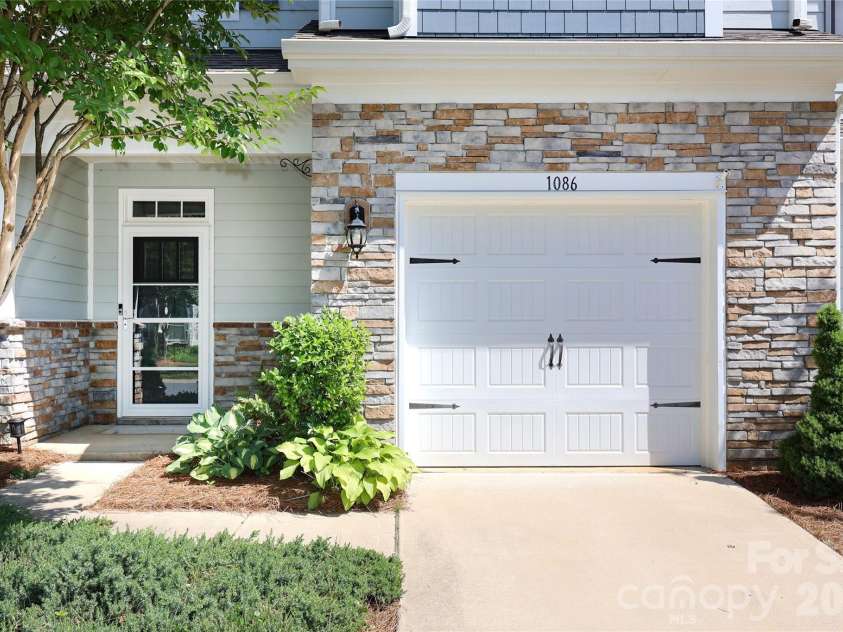 1086 Chicory Trace, Clover, SC 29710.  MLS# CAR4384970, YatesRealty ID 26519. 