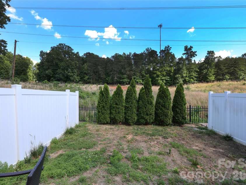 1086 Chicory Trace, Clover, SC 29710.  MLS# CAR4384970, YatesRealty ID 26519. 