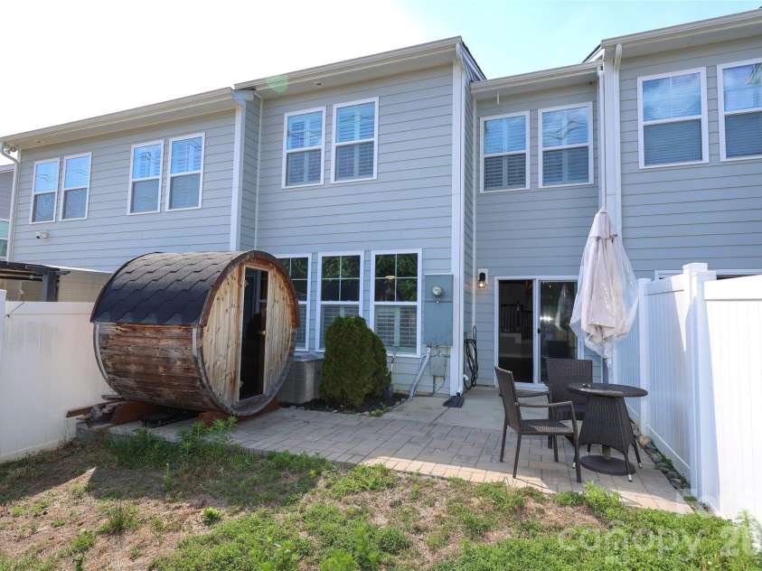 1086 Chicory Trace, Clover, SC 29710.  MLS# CAR4384970, YatesRealty ID 26519. 