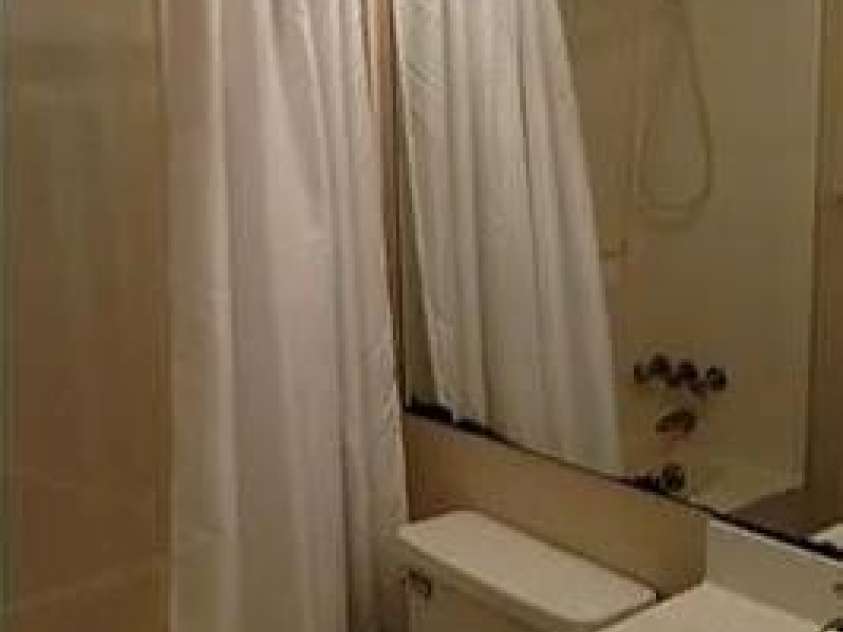 11 Lake Drive, Hendersonville, NC 28739.  MLS# CAR4278382, YatesRealty ID 26519. 