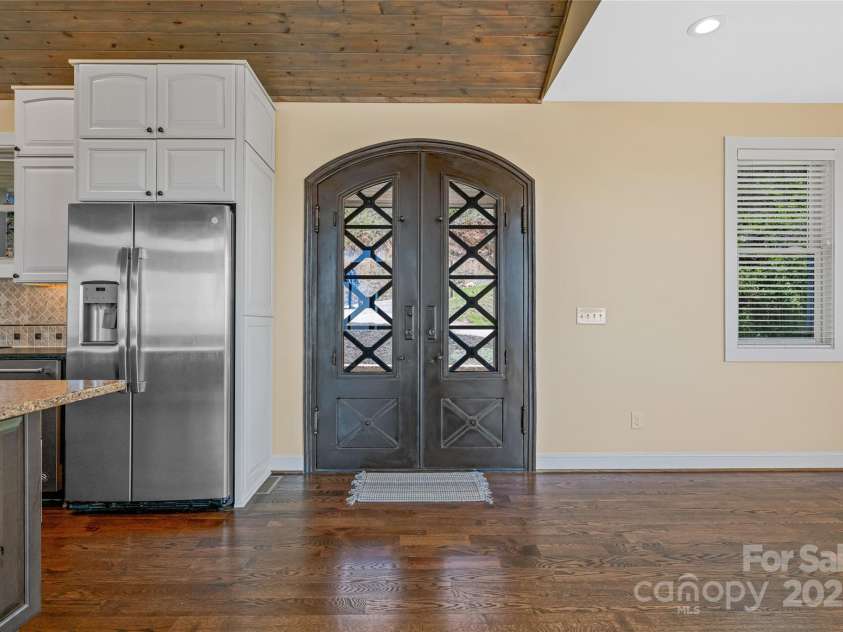 179 Serenity Ridge Trail, Asheville, NC 28804.  MLS# CAR4241868, YatesRealty ID 26520. 