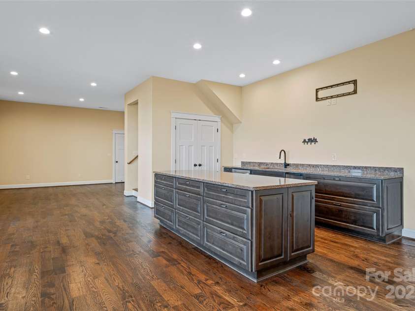 179 Serenity Ridge Trail, Asheville, NC 28804.  MLS# CAR4241868, YatesRealty ID 26520. 