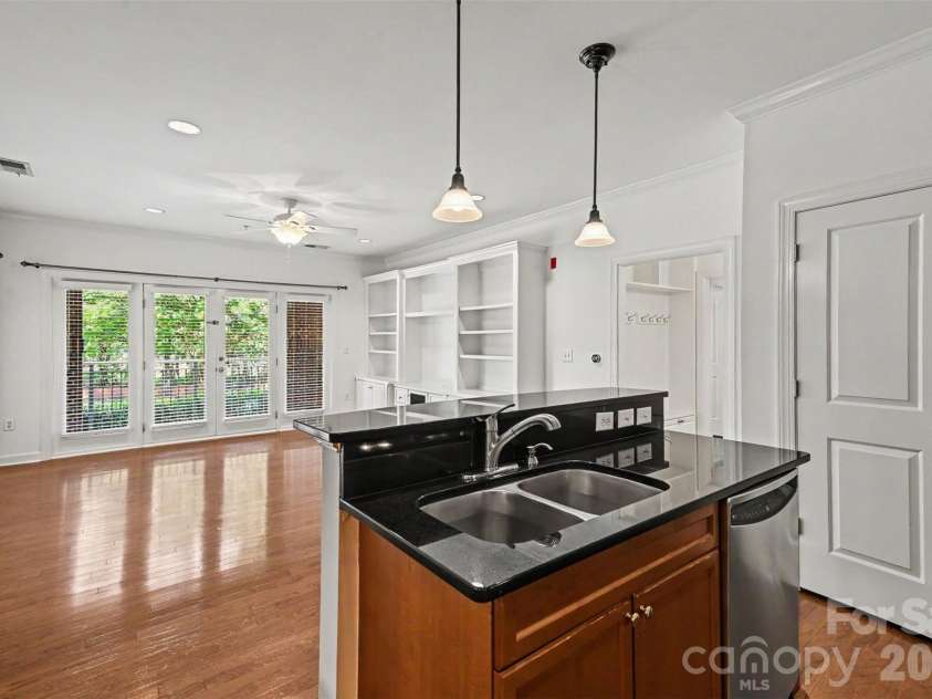 1903 Kenilworth Avenue, Charlotte, NC 28203.  MLS# CAR4406478, YatesRealty ID 26521. 