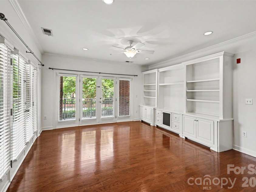1903 Kenilworth Avenue, Charlotte, NC 28203.  MLS# CAR4406478, YatesRealty ID 26521. 