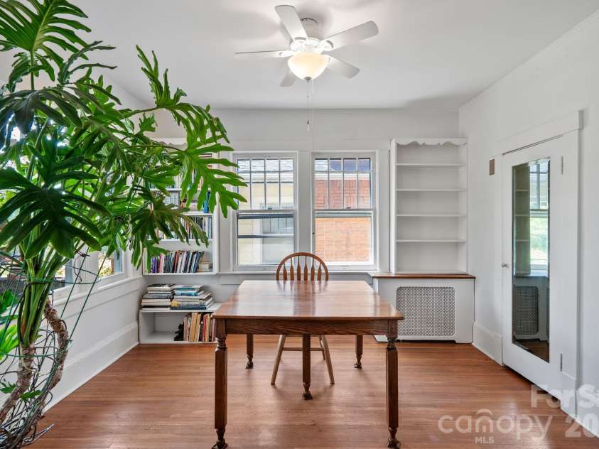 111 Norwood Avenue, Asheville, NC 28804.  MLS# CAR4384865, YatesRealty ID 26522. 