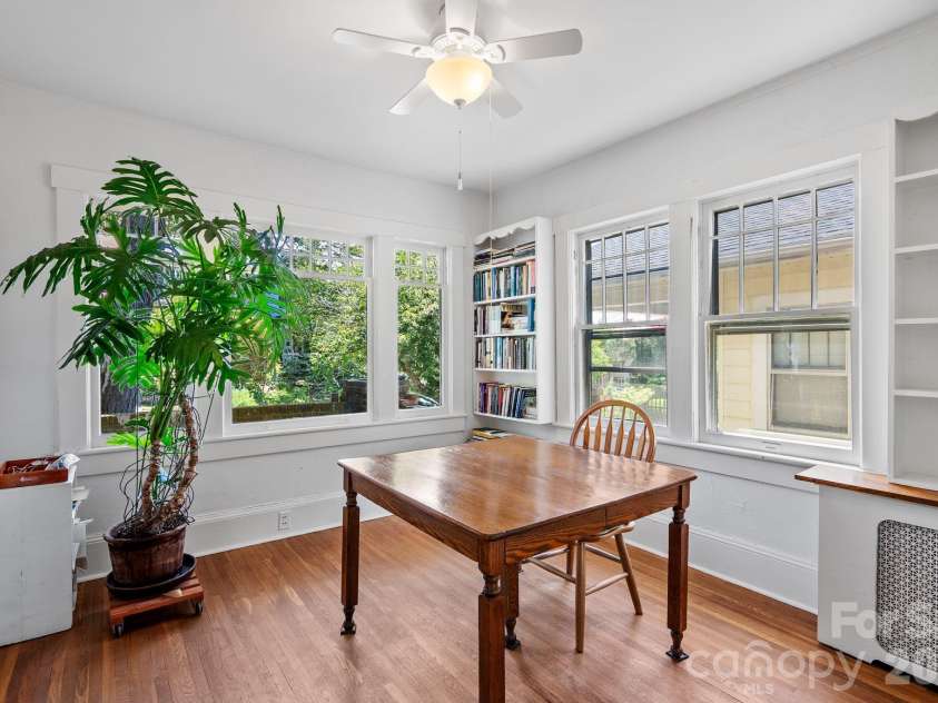 111 Norwood Avenue, Asheville, NC 28804.  MLS# CAR4384865, YatesRealty ID 26522. 