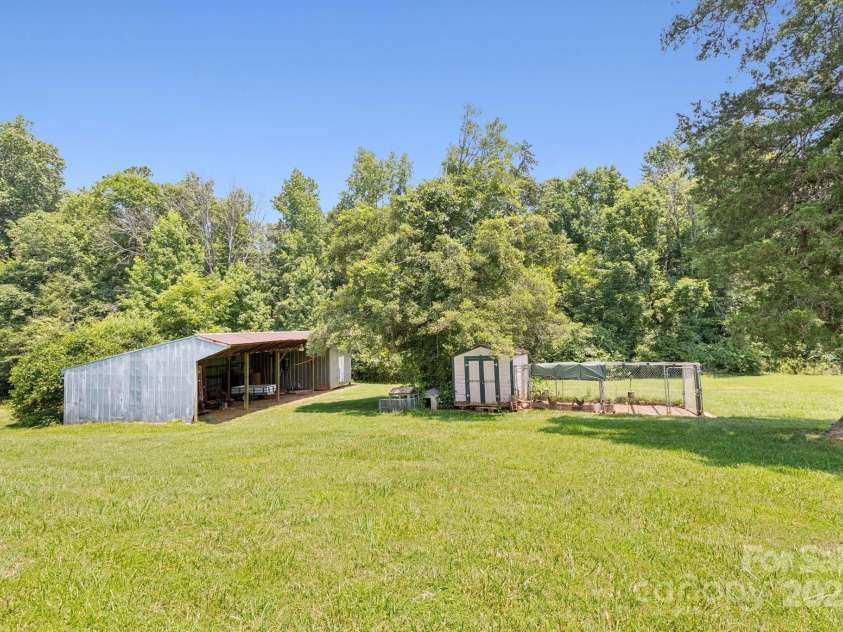 8110 Arlington Church Road, Mint Hill, NC 28227.  MLS# CAR4280653, YatesRealty ID 26524. 