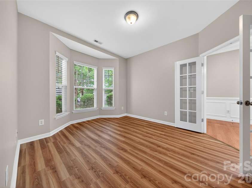 1389 Millbank Drive, Matthews, NC 28104.  MLS# CAR4378377, YatesRealty ID 26525. 