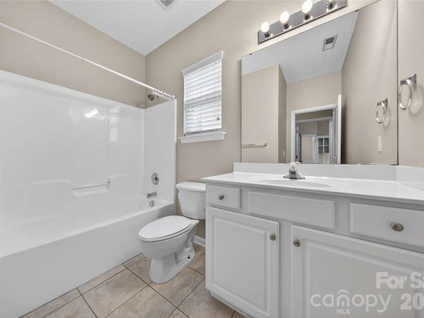 1389 Millbank Drive, Matthews, NC 28104.  MLS# CAR4378377, YatesRealty ID 26525. 