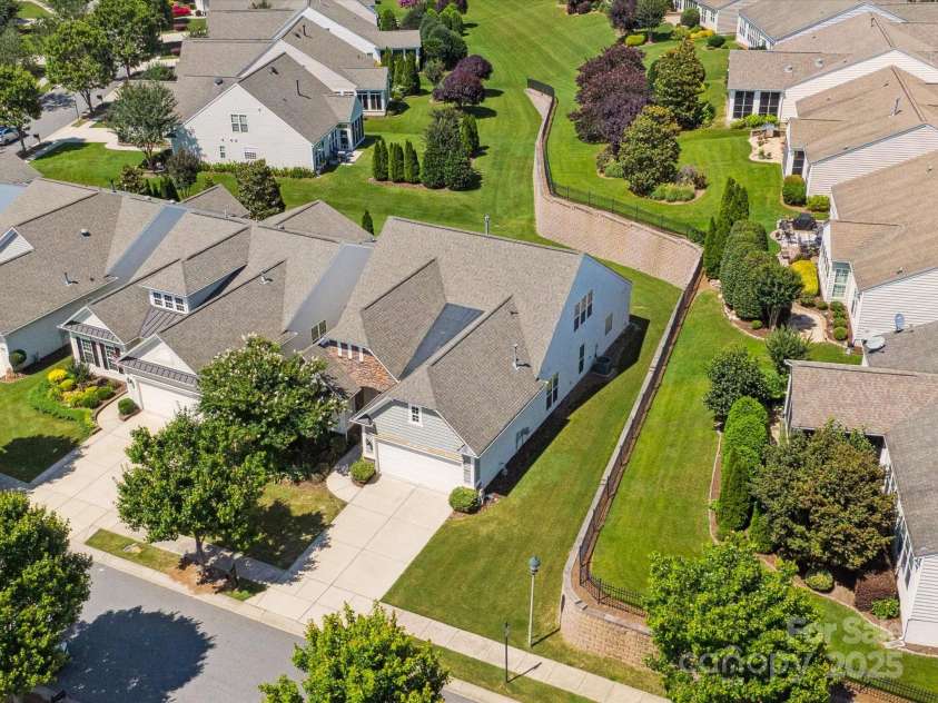 8036 Crater Lake Drive, Fort Mill, SC 29707.  MLS# CAR4271069, YatesRealty ID 26525. 