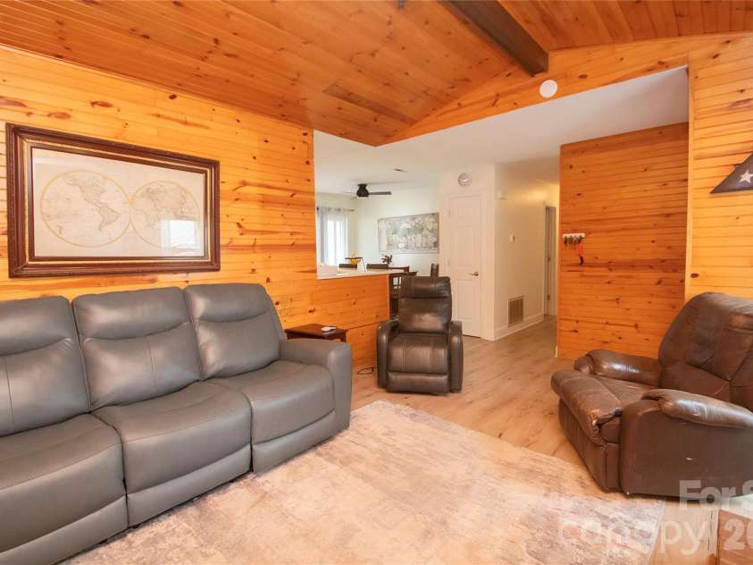 10927 Copper Field Drive, Pineville, NC 28134.  MLS# CAR4344719, YatesRealty ID 26527. 