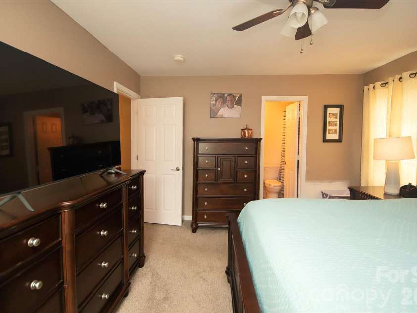 10927 Copper Field Drive, Pineville, NC 28134.  MLS# CAR4344719, YatesRealty ID 26527. 