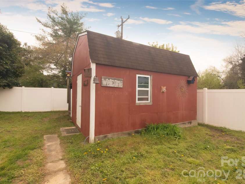 10927 Copper Field Drive, Pineville, NC 28134.  MLS# CAR4344719, YatesRealty ID 26527. 