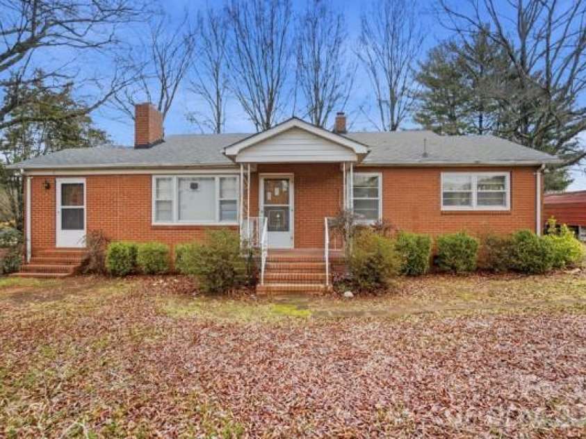 3704 Weddington Road, Monroe, NC 28110.  MLS# CAR4347672, YatesRealty ID 2653. 